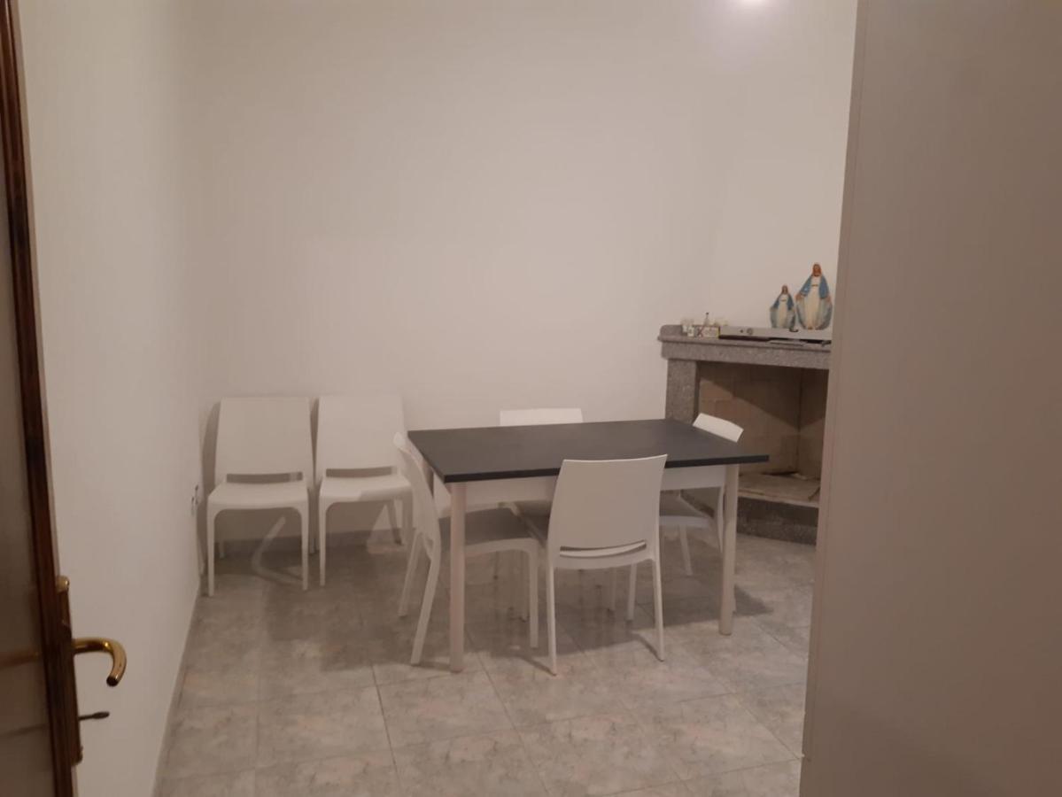 Appartamento Mare Sardegna Siniscola a 6 km da La Caletta Santa Lucia Capo Comino Berchidda Esterno foto